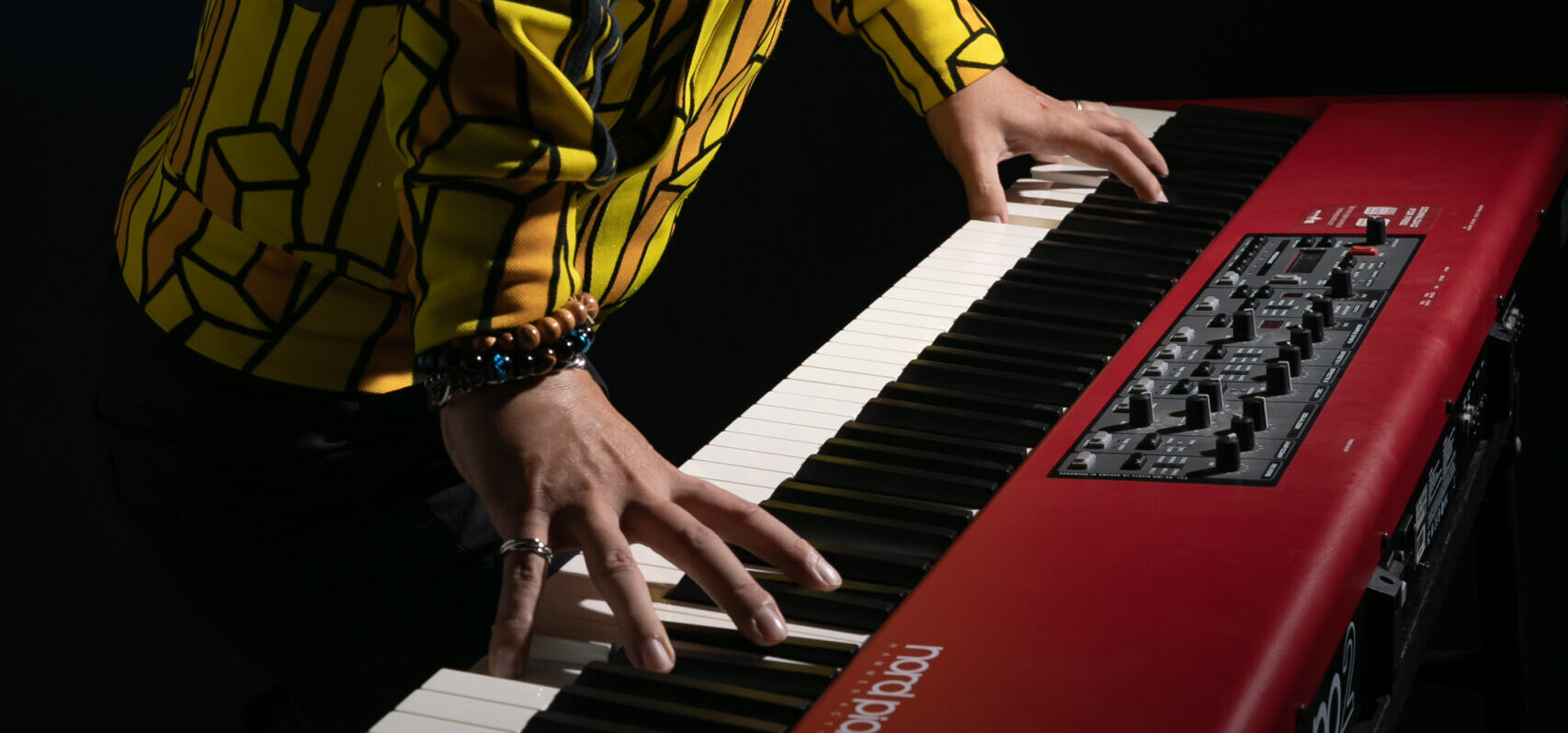 ぱくよんせ　Official Website